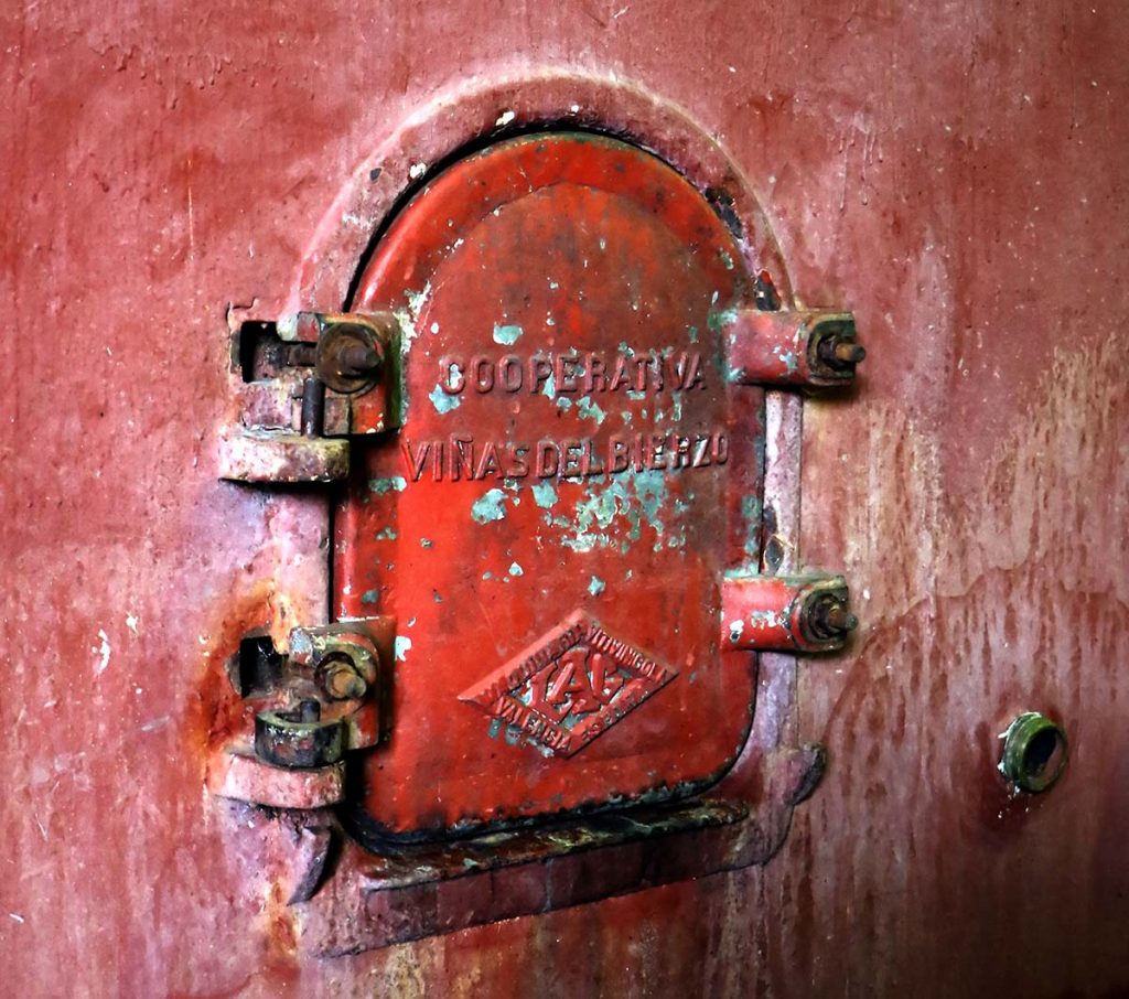 Vinas del Bierzo deposito antiguo