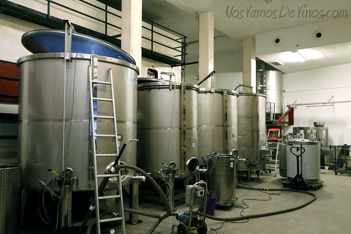Bodega Abel Mendoza. Cubas de fermentación.