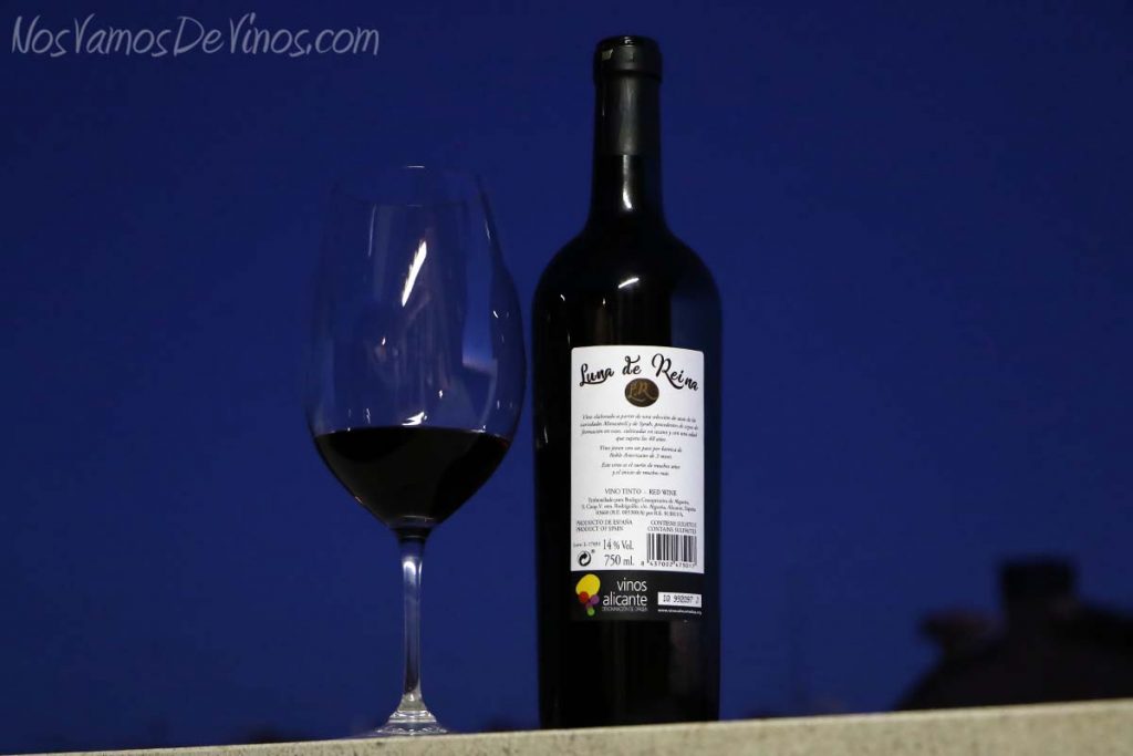 Luna de Reina un vino de Alicante Etiqueta Trasera
