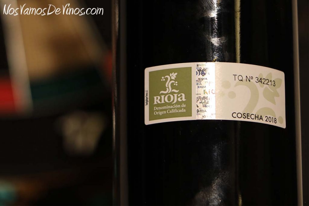 2 Kisses Joven 2018 Rioja. Tirilla DOC Rioja