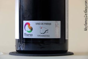 Finca Luna Beberide Vino de Paraje Valdetruchas 2022. Etiqueta de la denominación de origen.