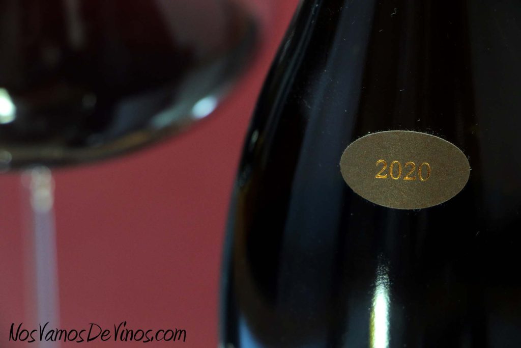 Pomponio Tinto Mencía 2020, vino de El Bierzo elaborado por Raúl Pérez. Detalle de la etiqueta