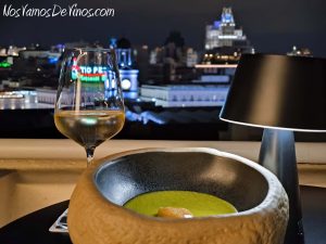 Cava con tapa en el hotel UMusic Madrid