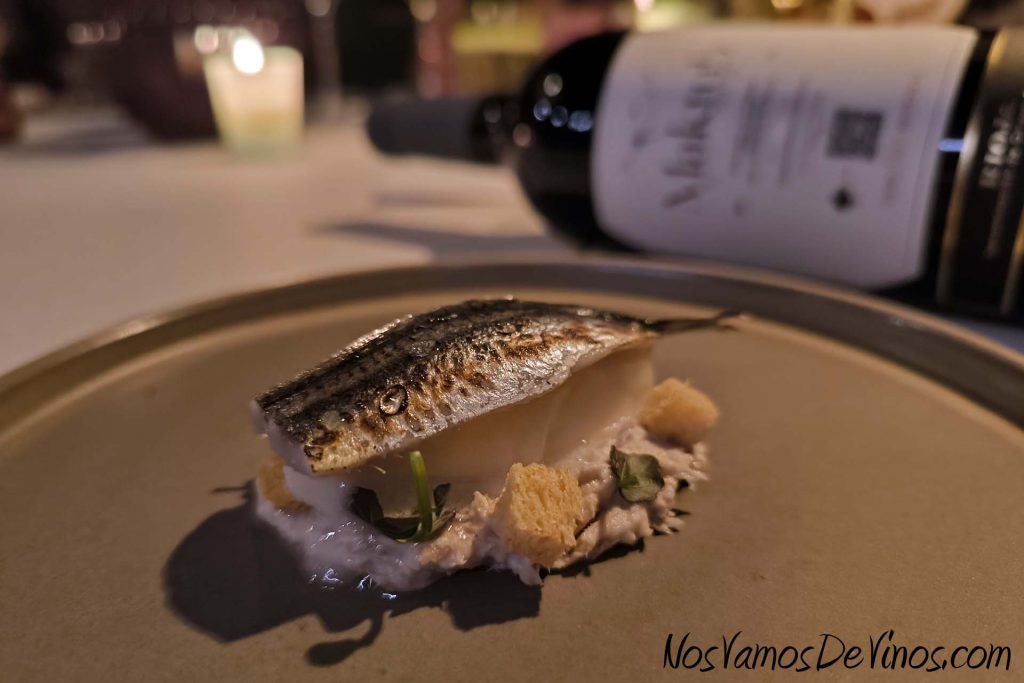 Presentación del vino Maktub by Paco Arango 2019 en restaurante Santerra Madrid. Rillete de perdiz escabechada, sorbete de melón de colgar y boquerón a la Ilama.