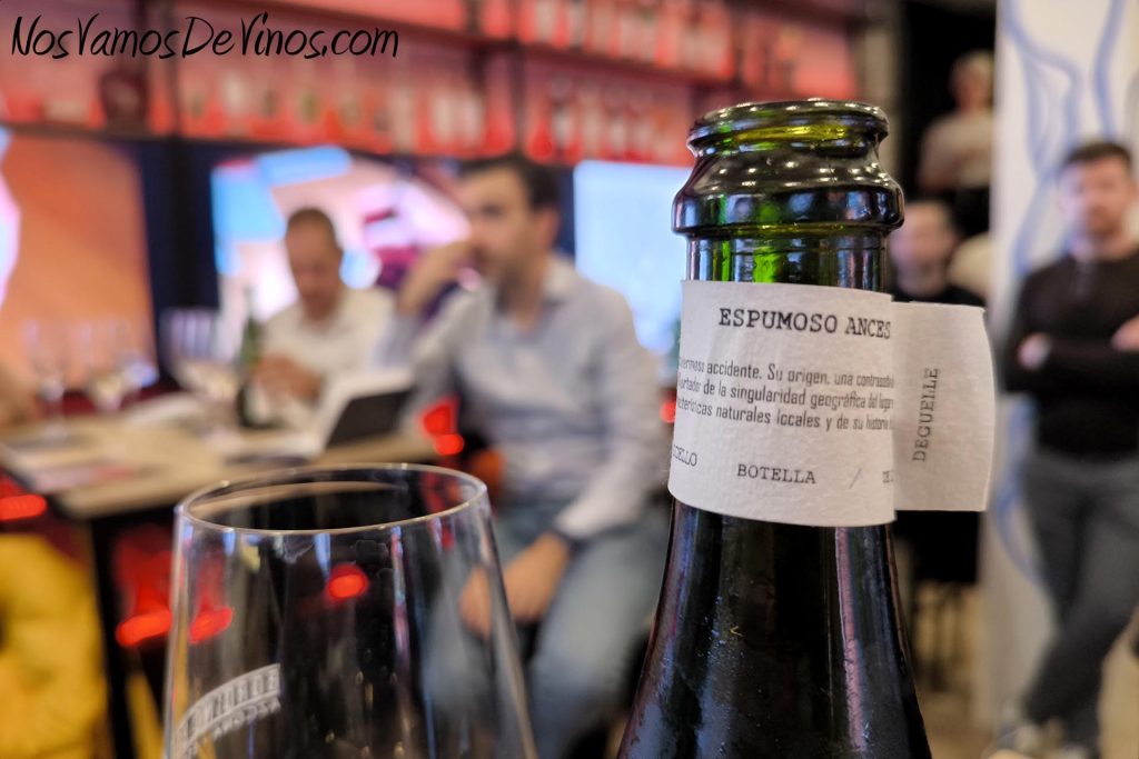 Singulares de Godelia. Etiqueta del cuello del Ancestral.