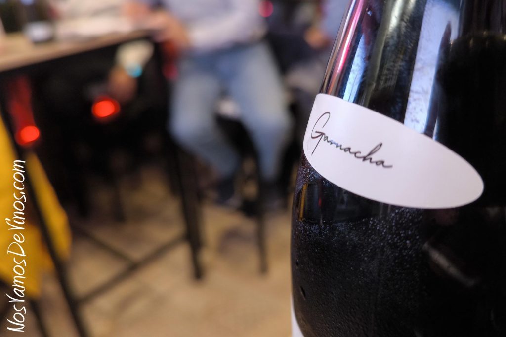 Singulares de Godelia. Botellas. Garnacha 2019 etiqueta nombre.