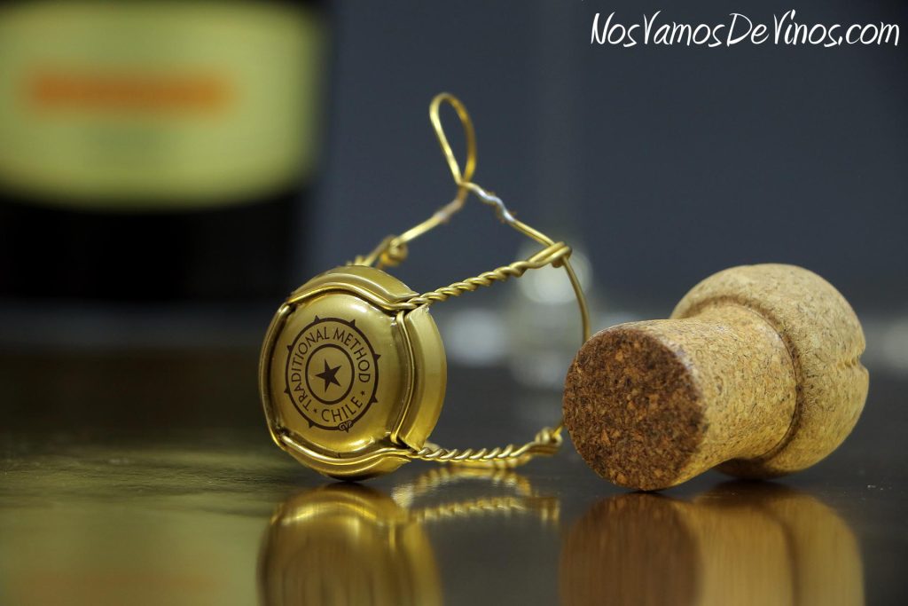 Titillum Original. Corcho y corona.