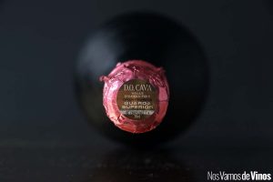 Rosa Cusiné 2020: ¿Te atreves a maridar cava con miel? Cápsula y etiqueta D. O. Cava