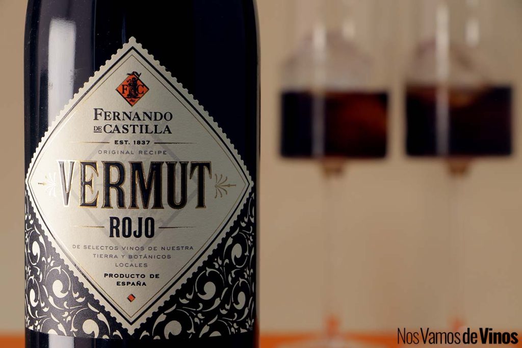 Fernando de Castilla Vermut Rojo: Un vermú clásico con base de oloroso. Detalle de la etiqueta