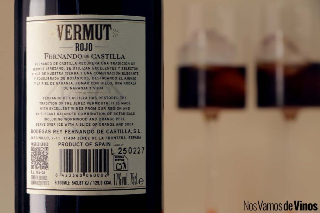 Fernando de Castilla Vermut Rojo: Un vermú clásico con base de oloroso. Detalle de la etiqueta trasera