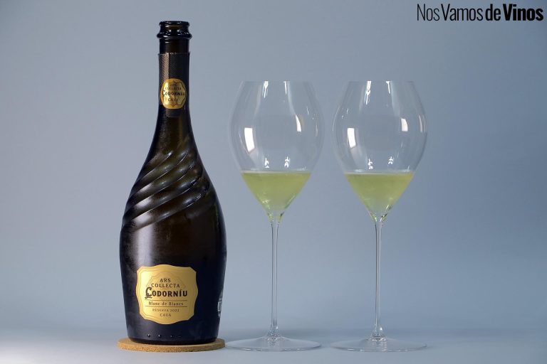 Codorníu Ars Collecta Blanc de Blancs Reserva 2022.