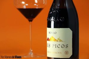 Borsao Tres Picos 2022: Veinticinco años reivindicando la Garnacha que nace a los pies del Moncayo. Detalle de la etiqueta