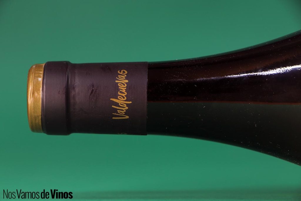 Valdecuevas Verdejo Fermentado en Barrica 2024. Lateral de la cápsula.