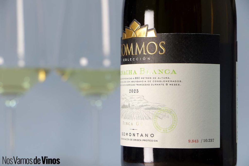 Sommos Colección Garnacha Blanca 2025: Untuoso y genuino blanco de montaña. Etiqueta trasera