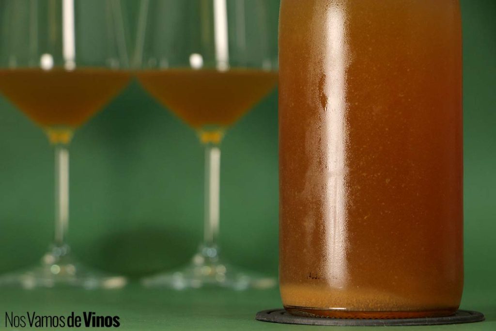 Nim Palomino 2025: un vino naranja con vocación sanadora. Botella. Trasera
